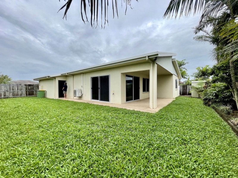 7 Sidon Court, Ooralea QLD 4740