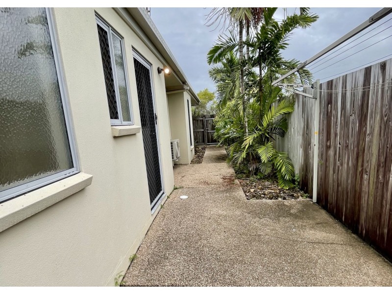 7 Sidon Court, Ooralea QLD 4740