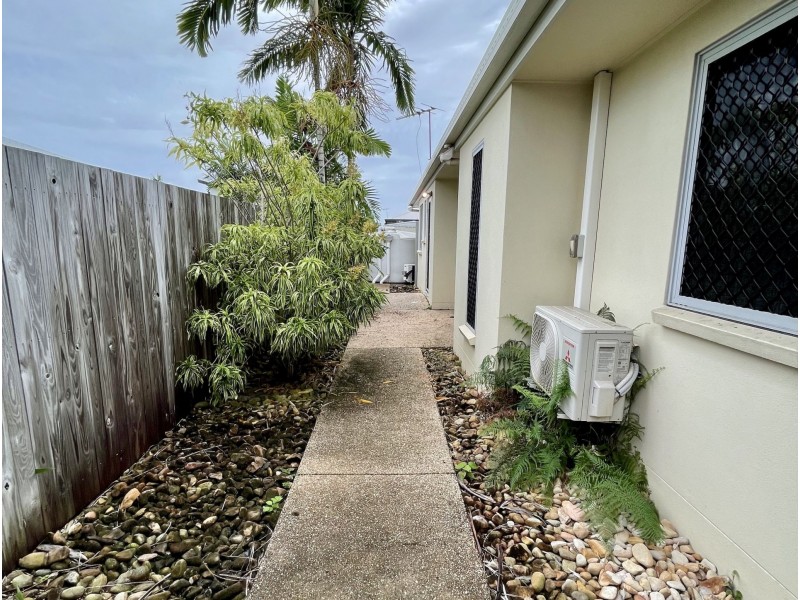 7 Sidon Court, Ooralea QLD 4740