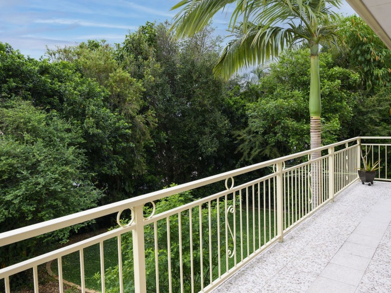 10 Lapage Place, Wishart QLD 4122