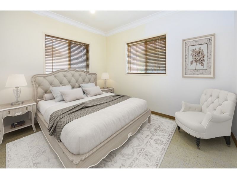 10 Lapage Place, Wishart QLD 4122