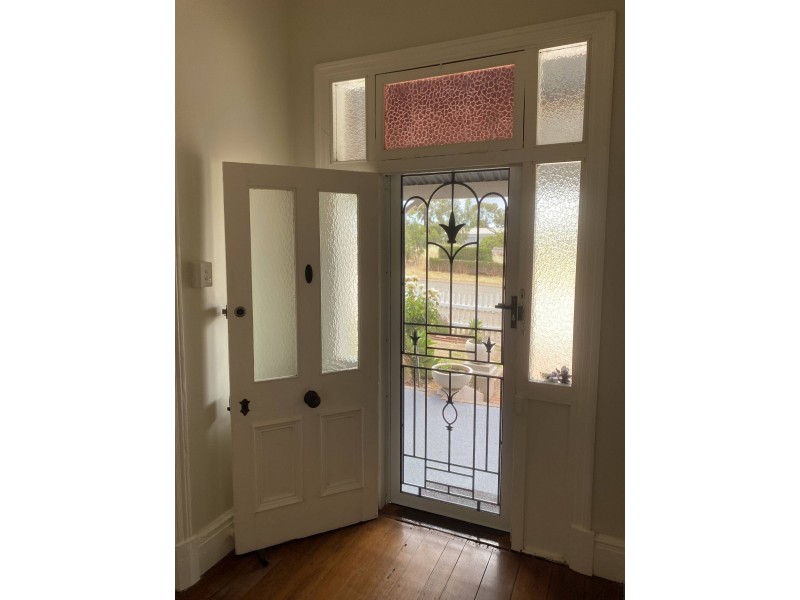 10 Arnold St, Northam WA 6401