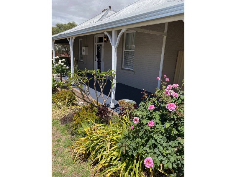 10 Arnold St, Northam WA 6401
