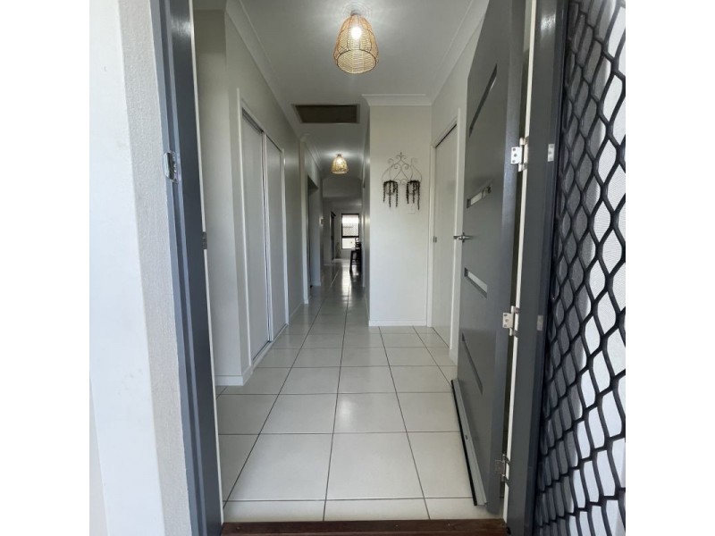 93 McGrath Street, Bakers Creek QLD 4740