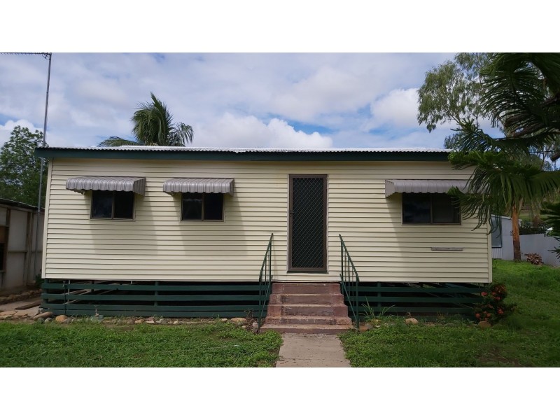 22 – 24 Bradfield Street, Collinsville QLD 4804