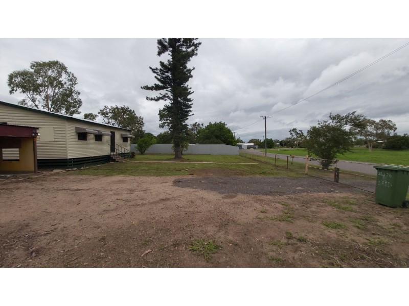 22 – 24 Bradfield Street, Collinsville QLD 4804