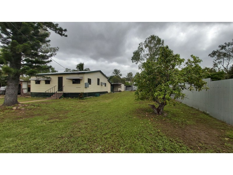 22 – 24 Bradfield Street, Collinsville QLD 4804