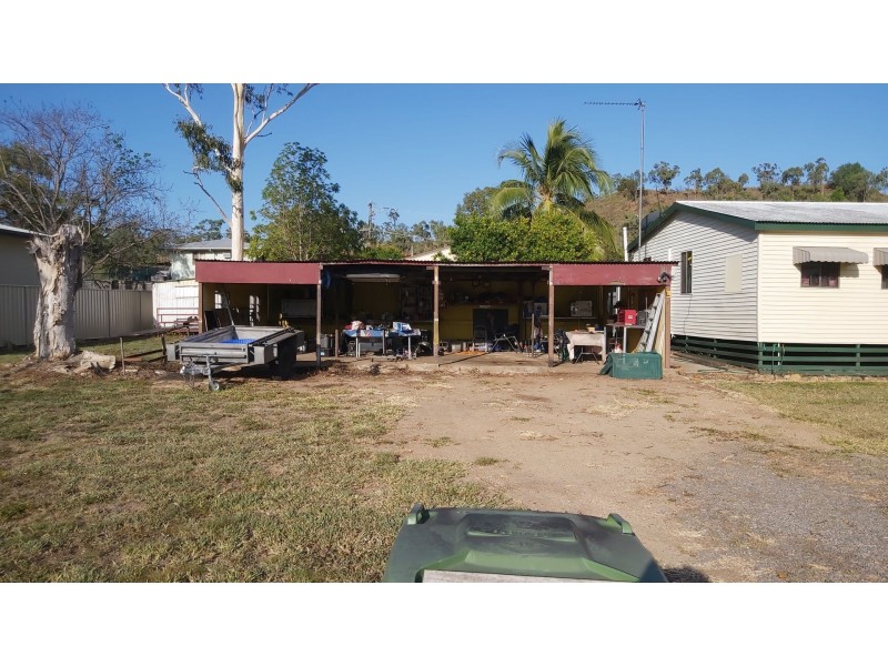 22 – 24 Bradfield Street, Collinsville QLD 4804