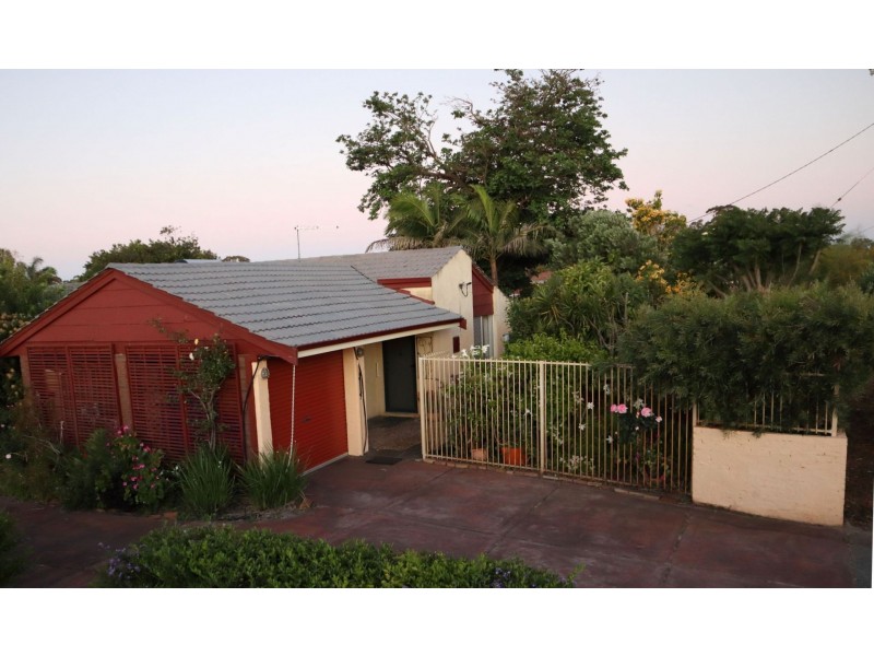 1/12 Chedworth Way, Eden Hill WA 6054