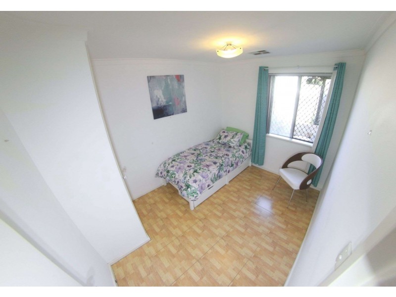 1/12 Chedworth Way, Eden Hill WA 6054