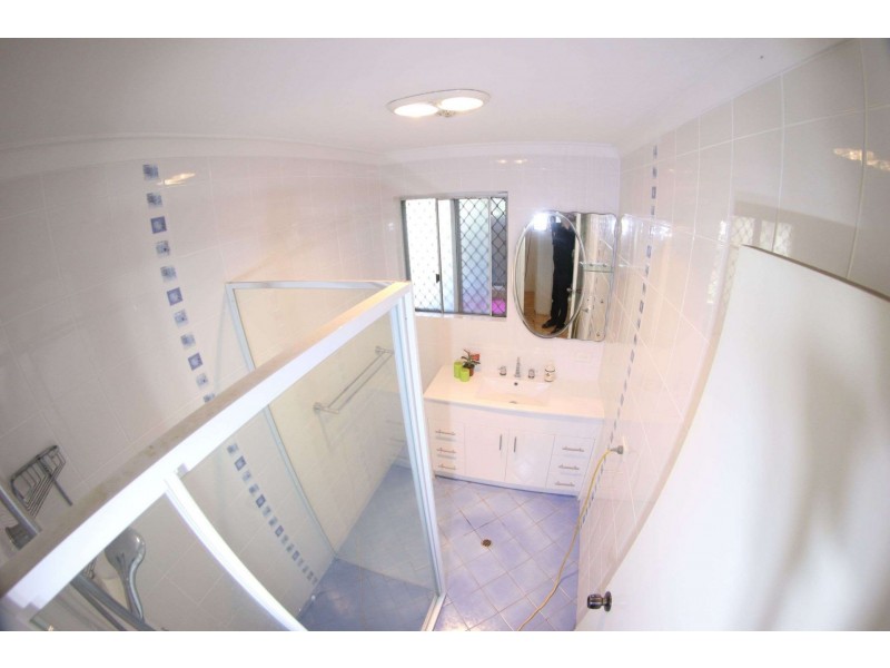 1/12 Chedworth Way, Eden Hill WA 6054