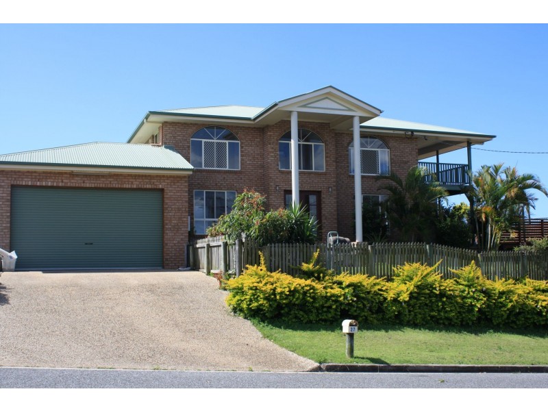 27 Gretel Drive, Clinton QLD 4680