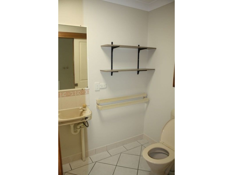 27 Gretel Drive, Clinton QLD 4680