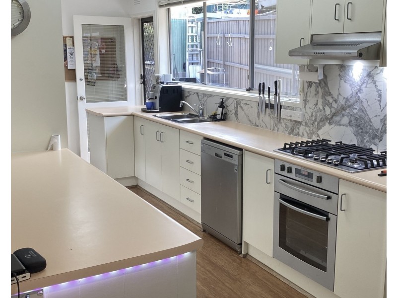 5 Hayden ave, Frankston VIC 3199