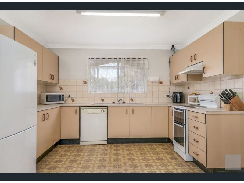 23 Clay Street, Emu Park QLD 4710