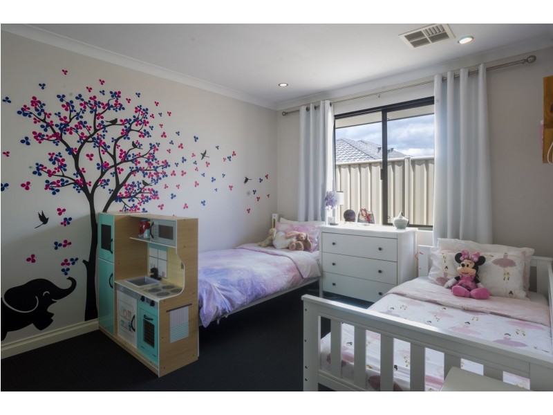3 Blatina Way, Caversham WA 6055