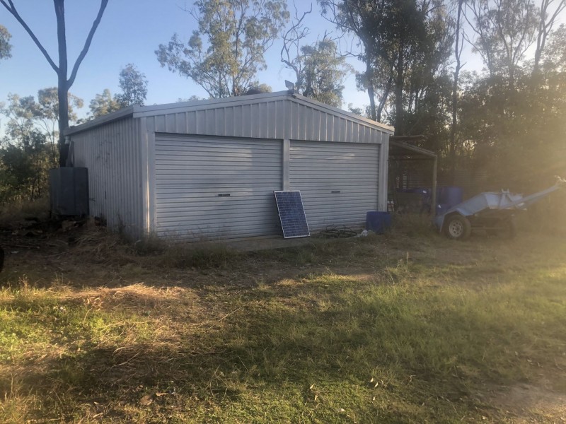 211 H H Innes road, Horse Camp QLD 4671