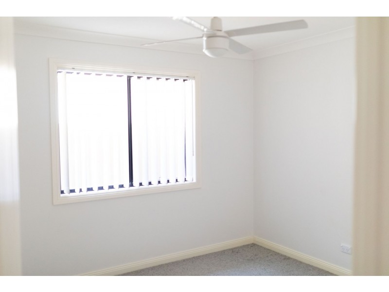 8 Jenolan Place, Tatton NSW 2650