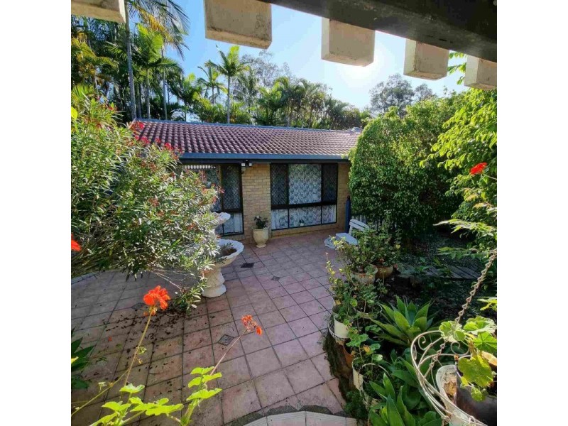 2 Paula Court, Camira QLD 4300
