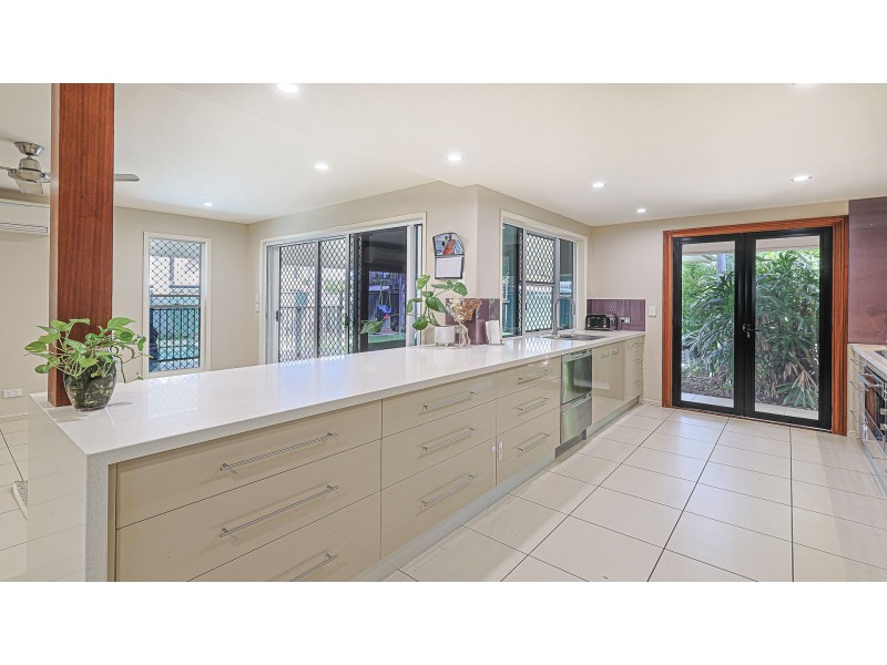 31 Colleen Avenue, Emerald QLD 4720