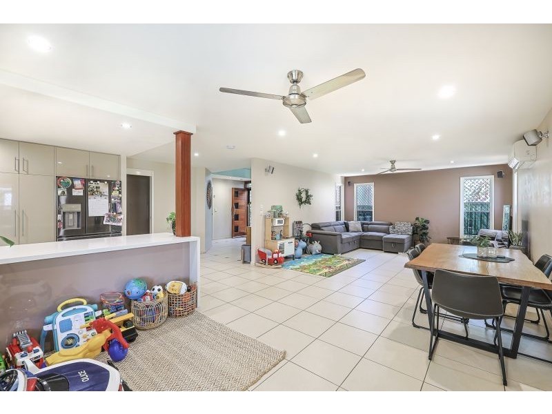 31 Colleen Avenue, Emerald QLD 4720