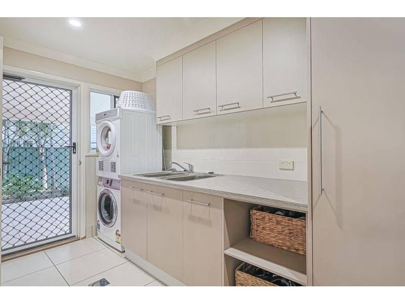 31 Colleen Avenue, Emerald QLD 4720