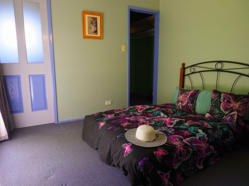 12 Golf links Rd, Lakes Entrance VIC 3909