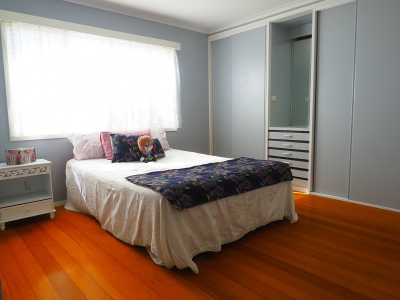 12 Golf links Rd, Lakes Entrance VIC 3909