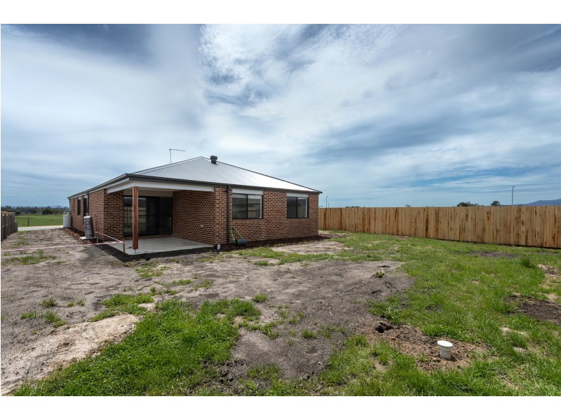 5 Winterton Place, Yinnar VIC 3869