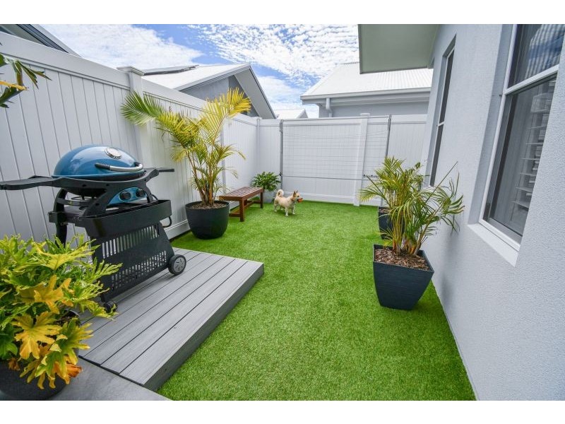 12 Oakmont Drive, South West Rocks NSW 2431