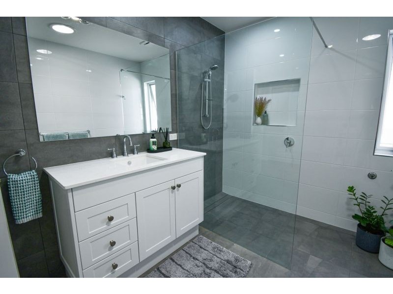 12 Oakmont Drive, South West Rocks NSW 2431