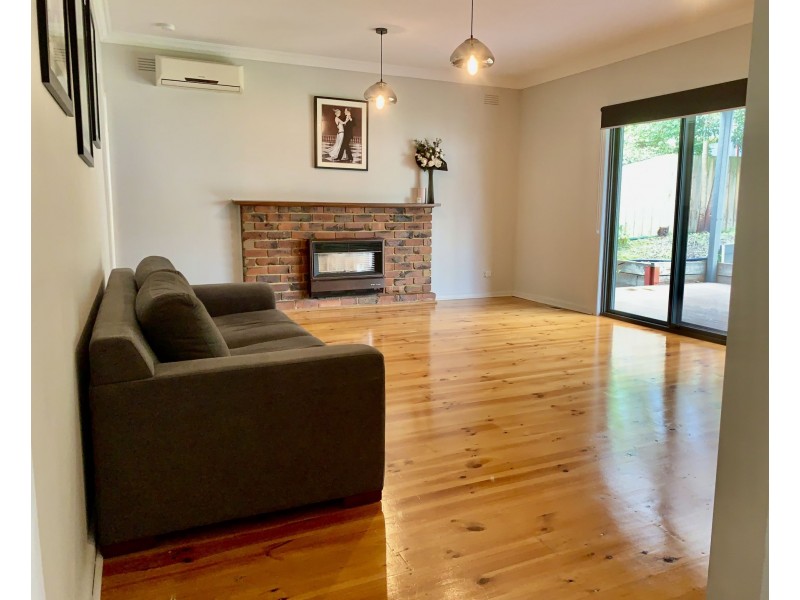 1/3 Moore Street, Ferntree Gully VIC 3156