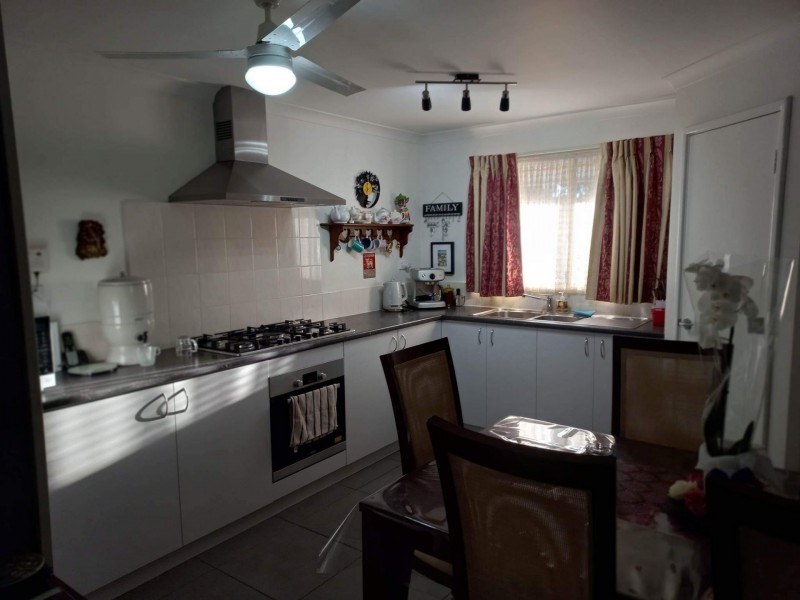 13 Railway Street, Beverley WA 6304