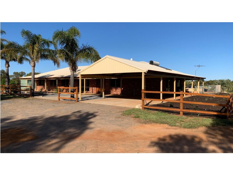 257 Giles Road, Moonyoonooka WA 6532