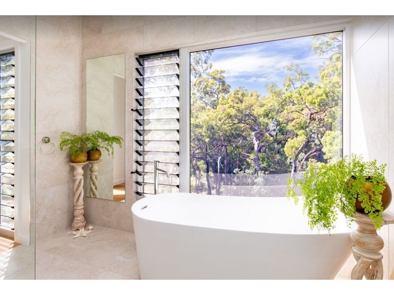 13 Bloodwood Ave, Agnes Water QLD 4677