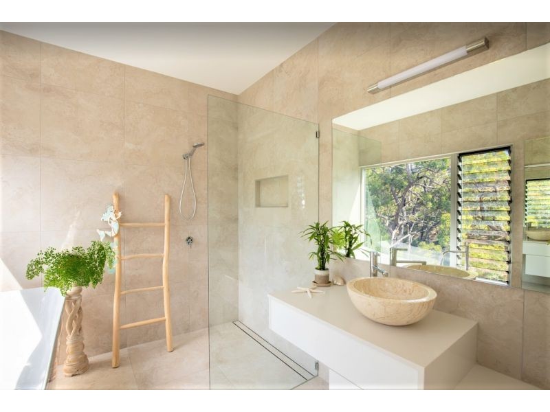 13 Bloodwood Ave, Agnes Water QLD 4677