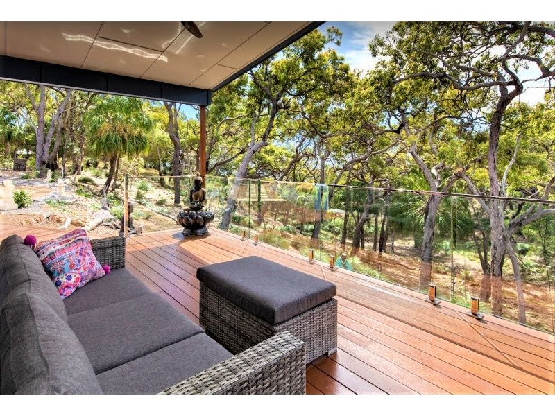 13 Bloodwood Ave, Agnes Water QLD 4677