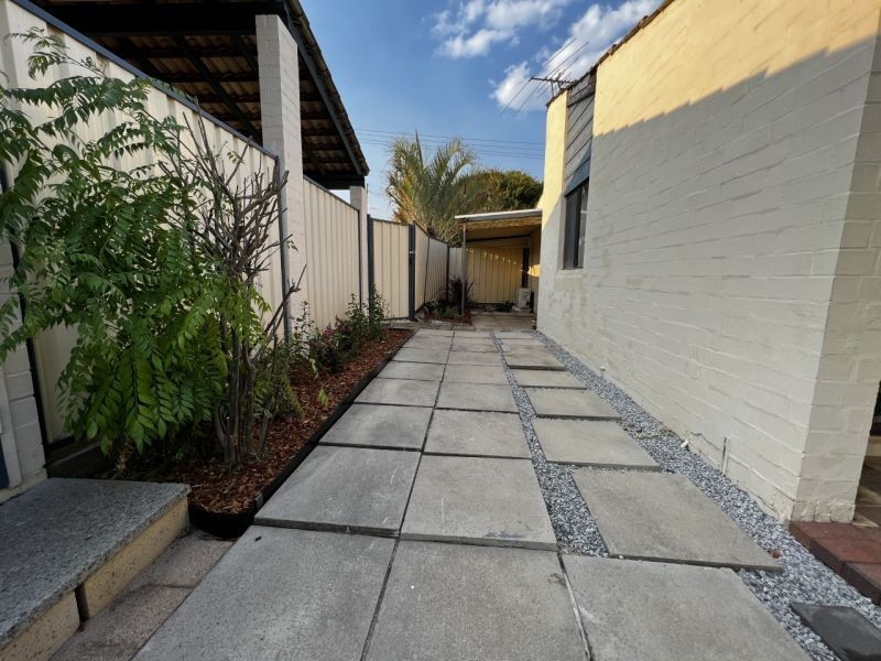 2/64 Moreing Street, Redcliffe WA 6104