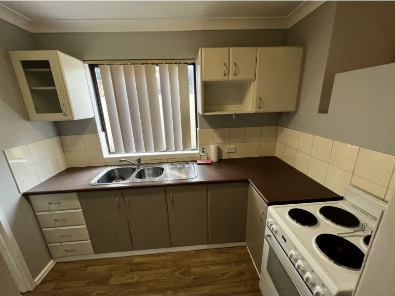 2/64 Moreing Street, Redcliffe WA 6104