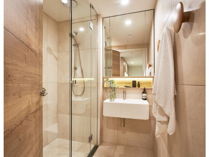 611/12 Queens Road, Melbourne VIC 3004