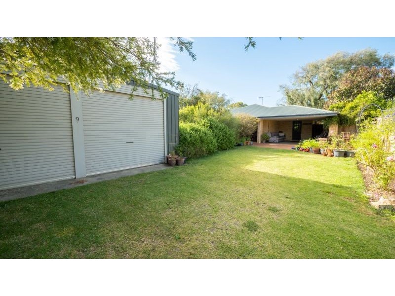 9 Tern Lane, Broadwater WA 6280