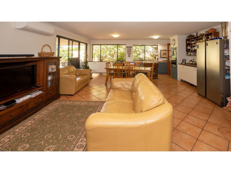 9 Tern Lane, Broadwater WA 6280