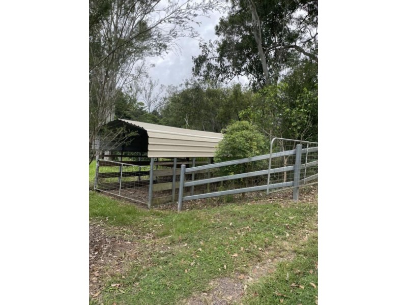 338 Middle Creek Road, Sarina QLD 4737