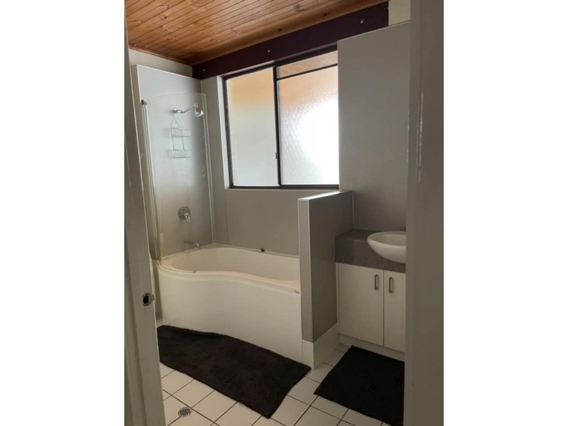 338 Middle Creek Road, Sarina QLD 4737