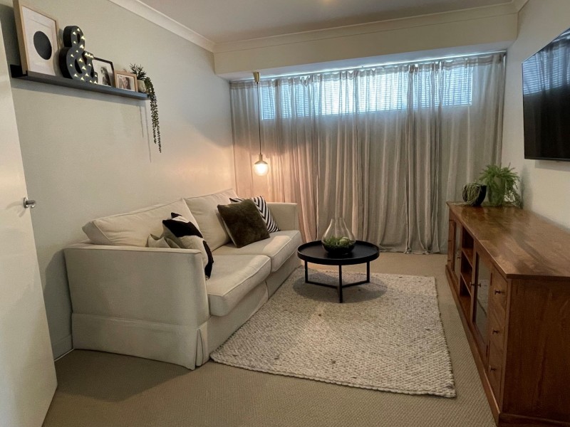 44 Daybreak Loop, Wellard WA 6170