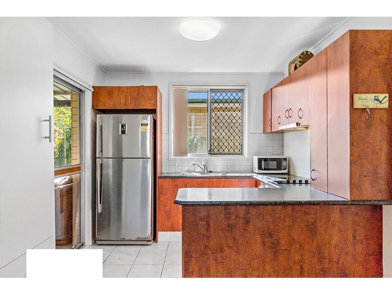 11 Hillcrest Parade, Miami QLD 4220