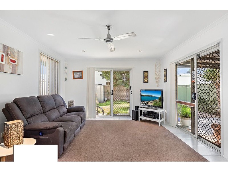 11 Hillcrest Parade, Miami QLD 4220