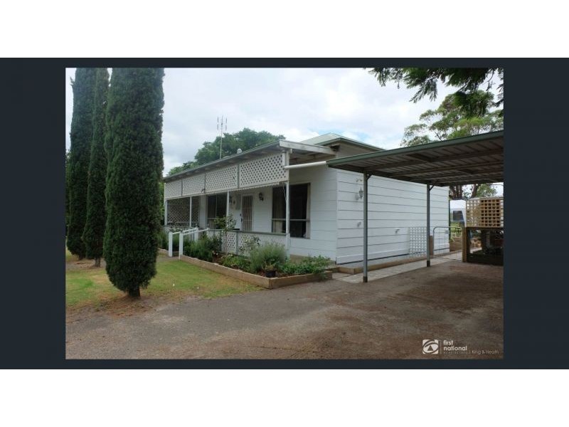 5 Ives rd, Lindenow South VIC 3875