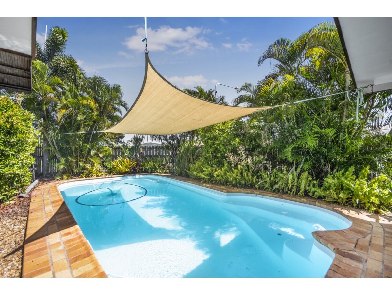 6 Emerald St, Kirwan QLD 4817