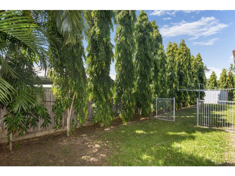 6 Emerald St, Kirwan QLD 4817